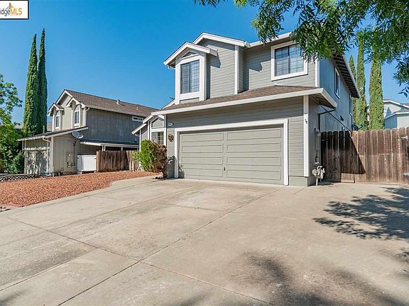 2nd image of 4021 Rocky Point Dr