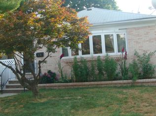 5630 229th St, Flushing, NY 11364