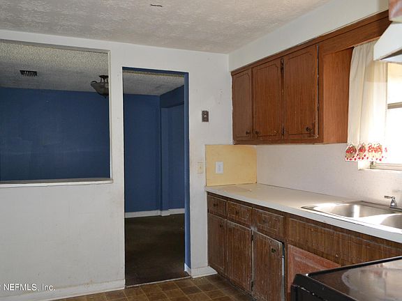 5th image of 5716 Kinlock Dr S