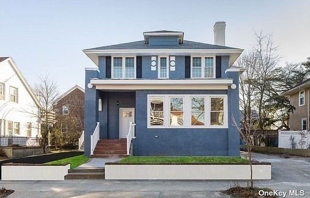 1st image of 138 W Olive St