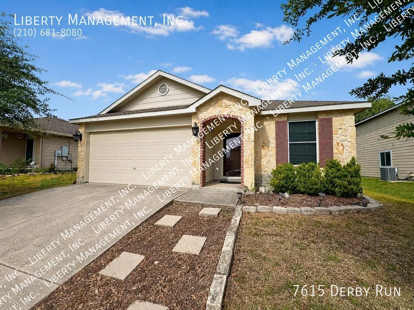 Lovely and Open 1 story home in Retama Springs. — Photo 2