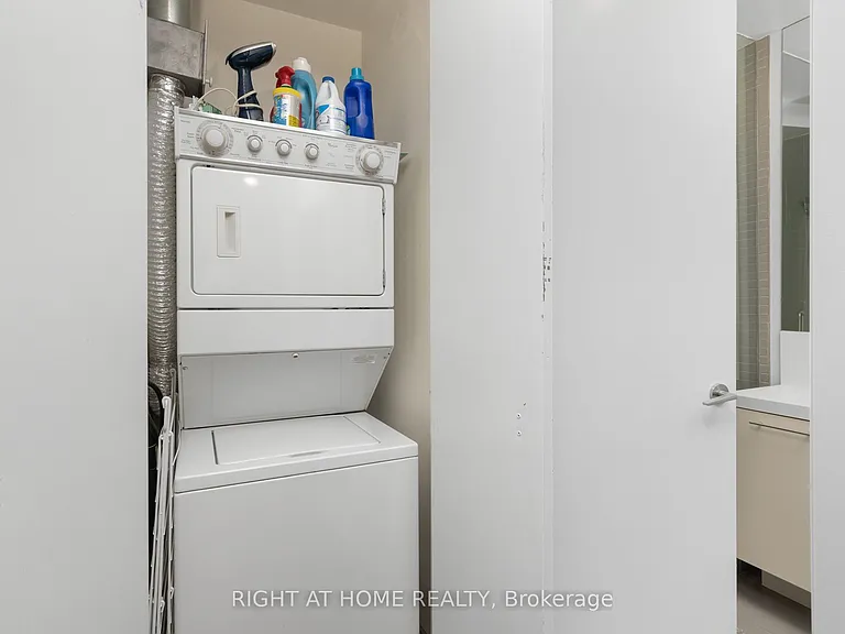 66 Portland St #Penthouse 805 — Photo 25