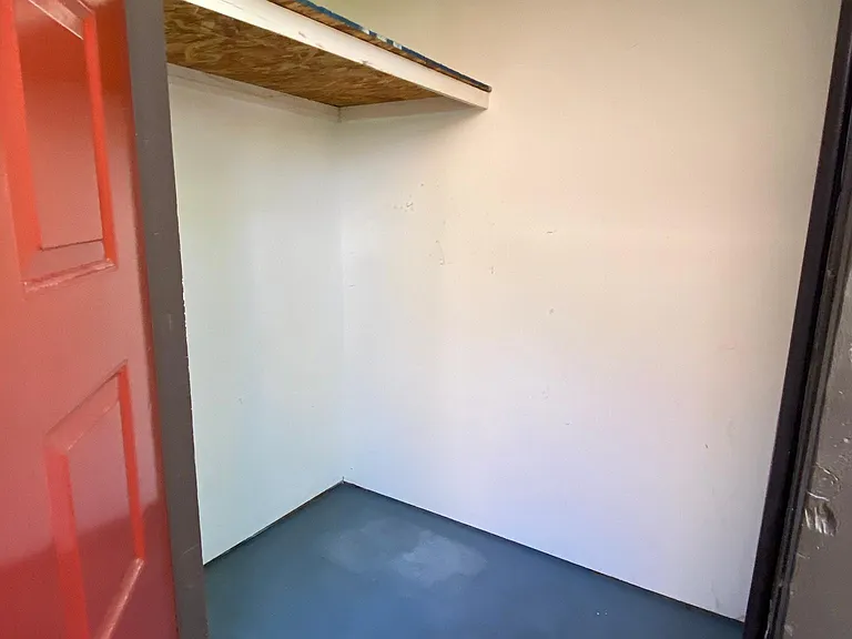 410 Abbotsleigh Ct — Photo 18