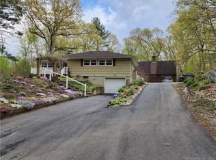 205 Tatnic Rd, Brooklyn, CT 06234