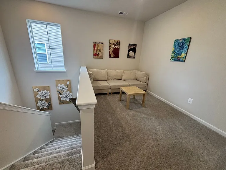 1243 Red Clover Ln — Photo 12