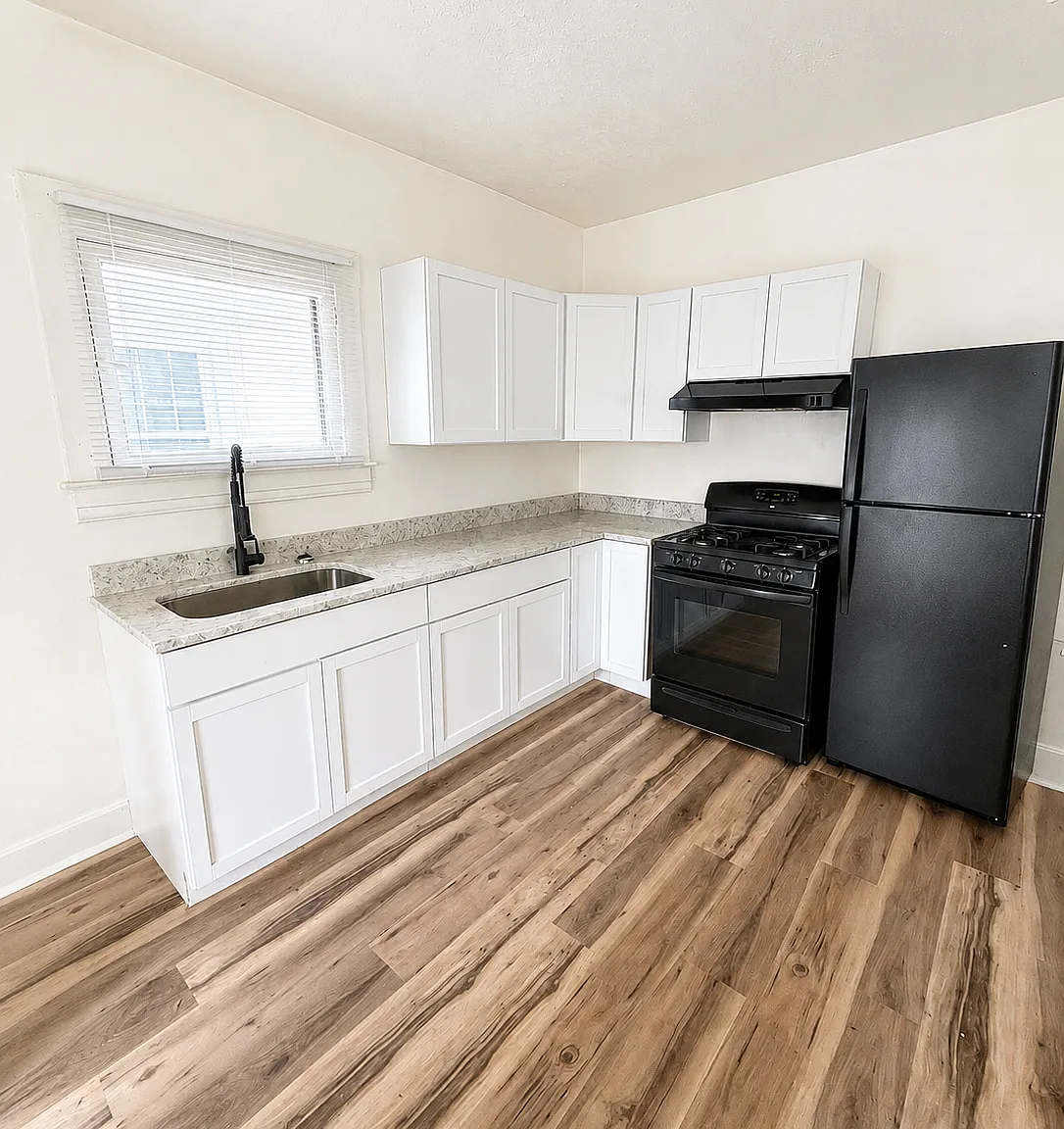 536 West Evelyn Avenue - 1 — Photo 4