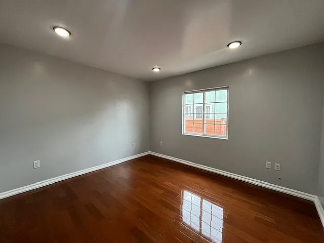 4047 S Harvard Blvd — Photo 12