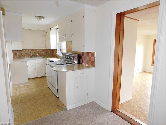 3rd image of 7315 Craigmere Dr