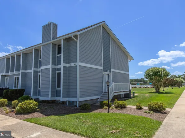 317 3rd St #17, Bethany Beach, DE 19930