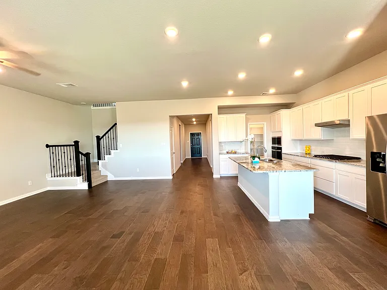 3305 Cross Shore Dr — Photo 4