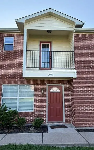 2714 Vienna Pl — Photo 1