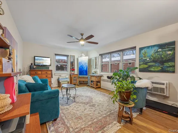 183 Drake Avenue #1P, New Rochelle, NY 10805