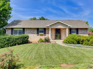 1604 El Prado Dr, Knoxville, TN 37922