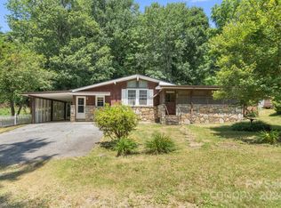 550 Norman St, Hendersonville, NC 28791