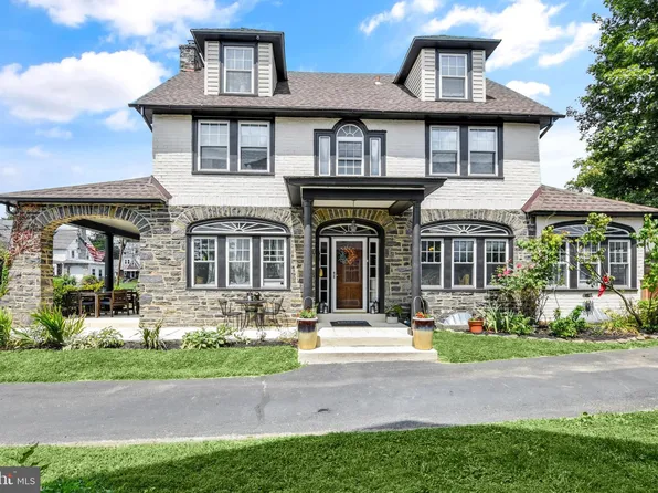 831 Lindale Ave, Drexel Hill, PA 19026