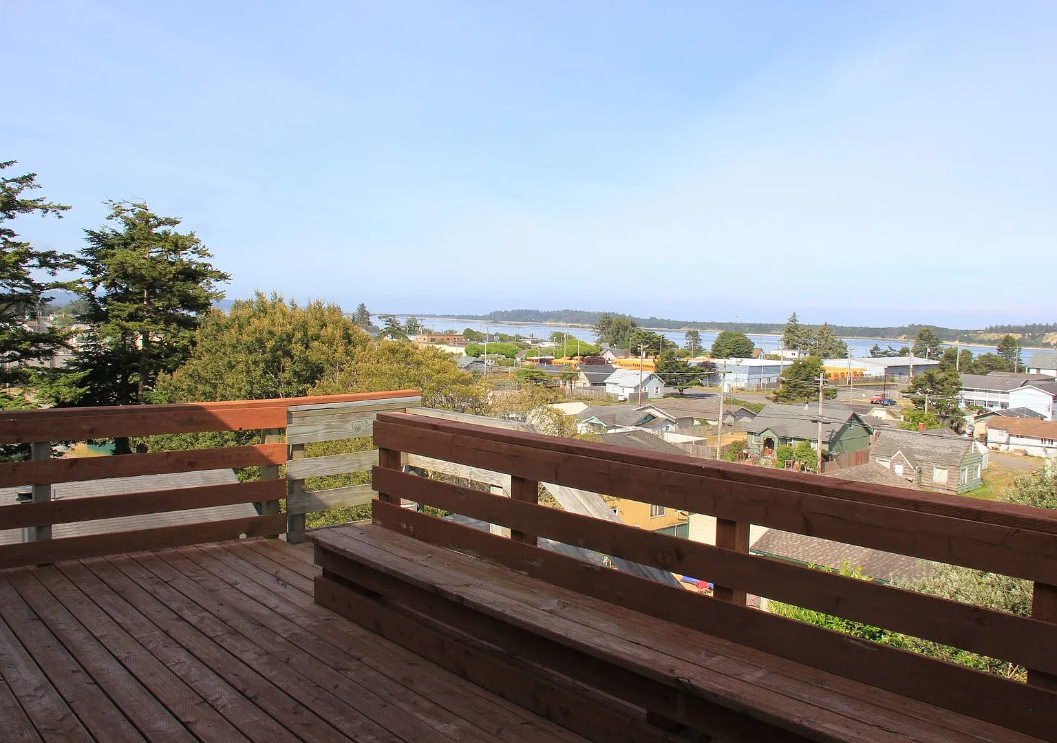 1412 — Photo 4