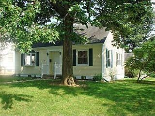 1st image of 852 Henry Clay Blvd