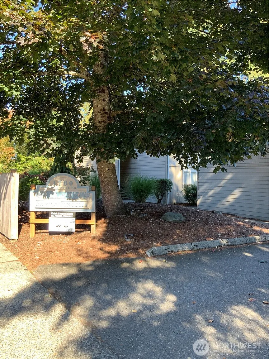 1700 Lake Park Drive SW #1 photo 1