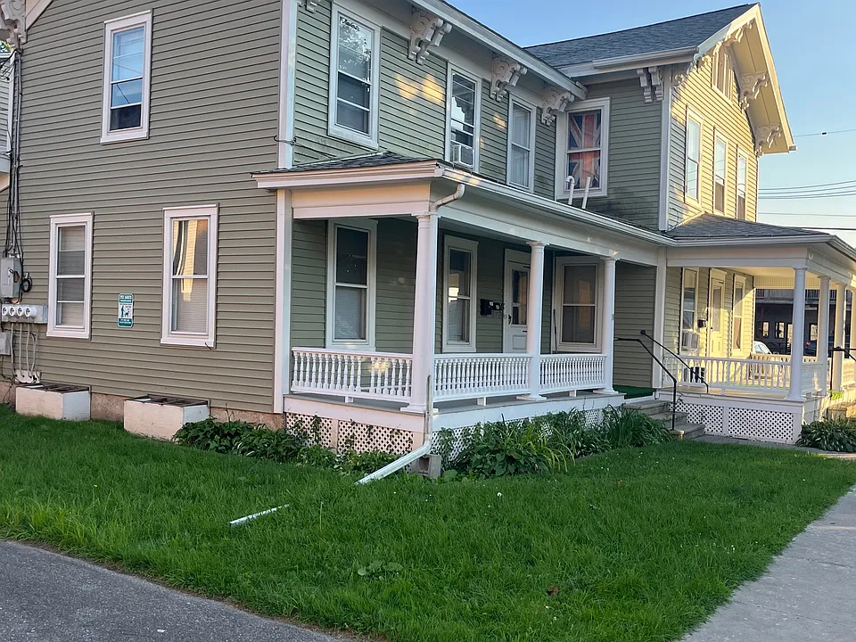 10 Liberty St #3