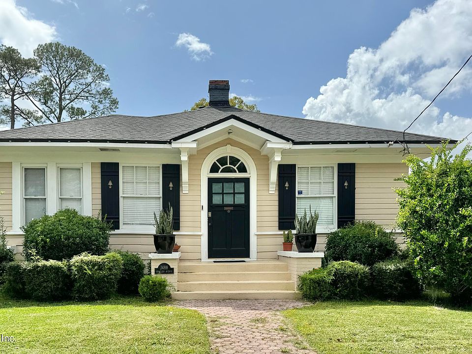 1st image of 1488 CHALLEN Avenue