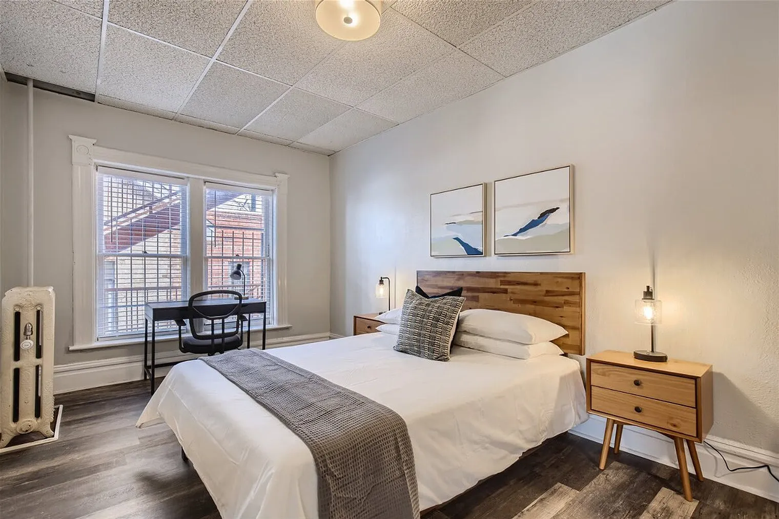 1 bed, 1.0 bath, 656 sqft, $2,689 — Photo 2