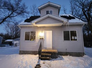 7573 Wilkie St, Taylor, MI 48180