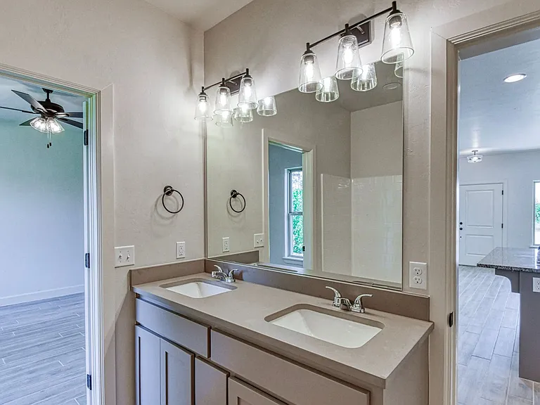 8101 Solare Pl — Photo 20