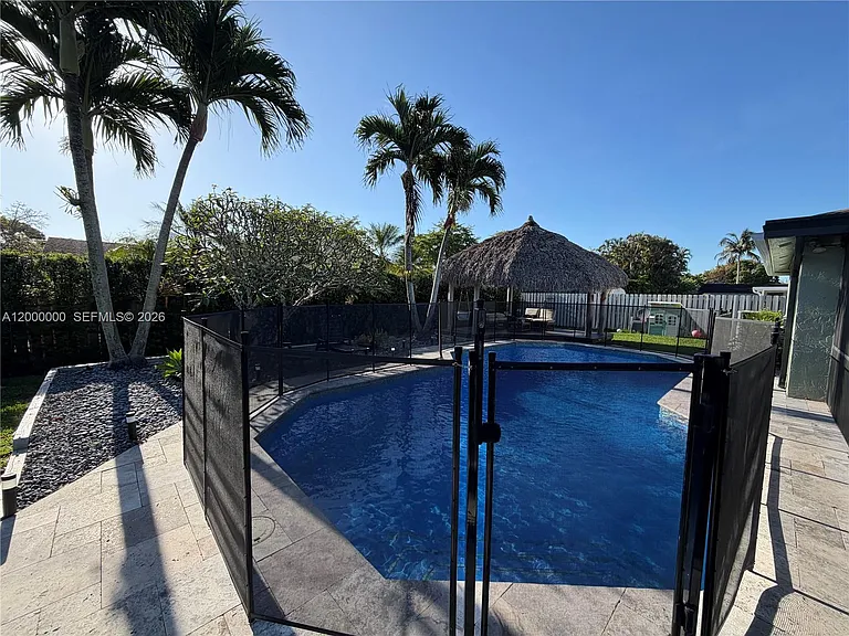 5704 SW 116th Ave — Photo 47