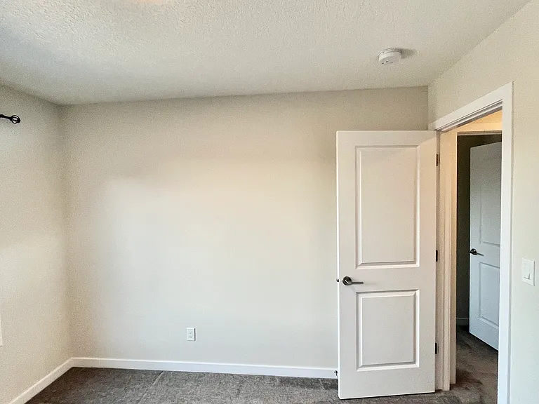 2205 Muckleplum Cres SW #2205 — Photo 23