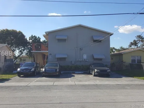4130 SW 20th St #1-2, Hollywood, FL 33023