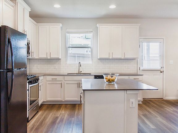 5th image of 3200 College Park Dr Unit 105