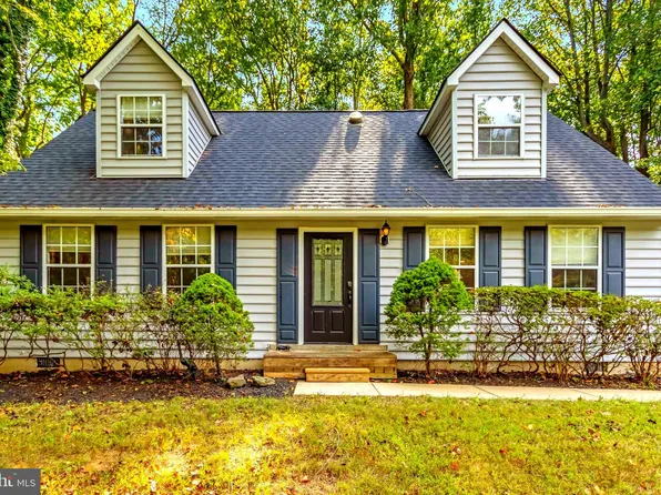 8985 Saint Andrews Dr, Chesapeake Beach, MD 20732