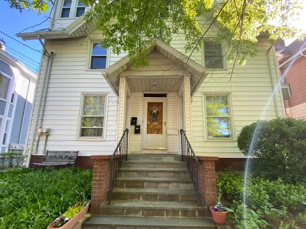 354 Humphrey St #3, New Haven, CT 06511