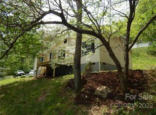 609 Rich Cove Rd, Maggie Valley, NC 28751