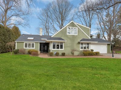14 Robbins Ln, Great Neck, NY, 11020