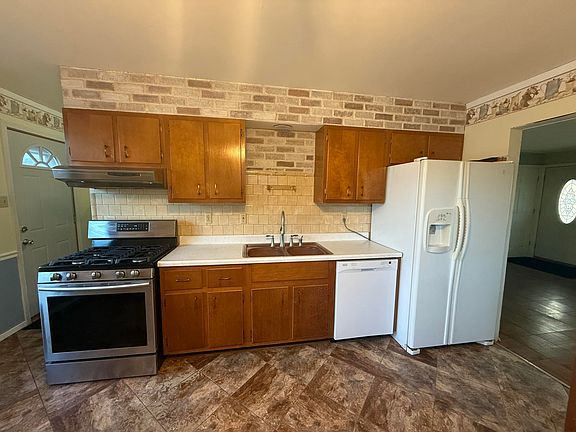 4th image of 733-1 Imperial Rd