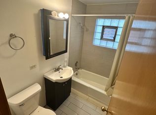 8630 Fullerton Ave APT 1S, River Grove, IL 60171