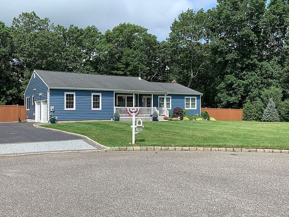 2nd image of 10 Waterway Dr