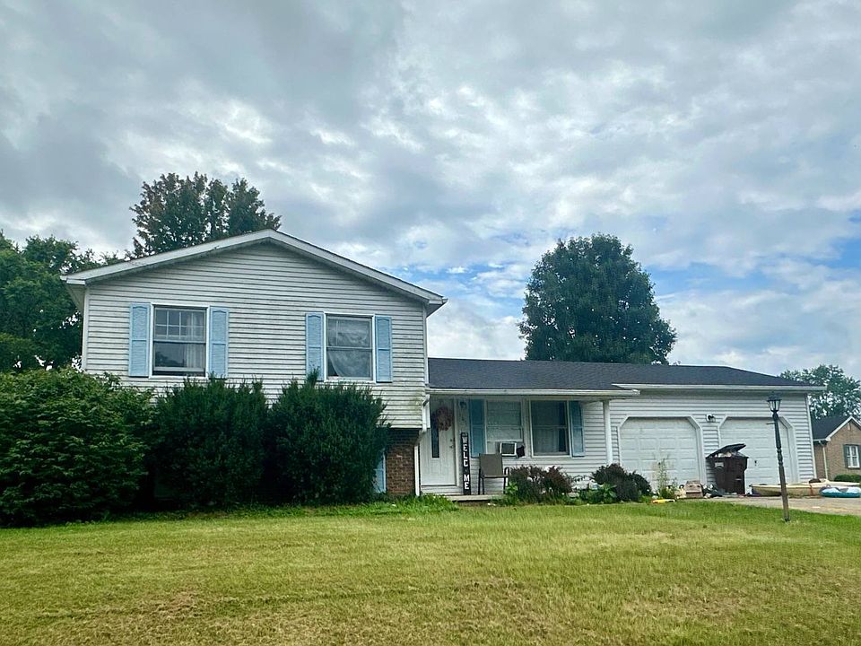 1st image of 161 Rosewood Ct