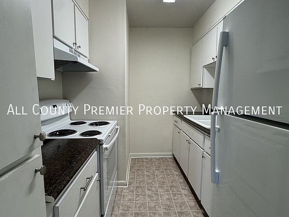 2nd image of 5532 S Rio Grande Ave