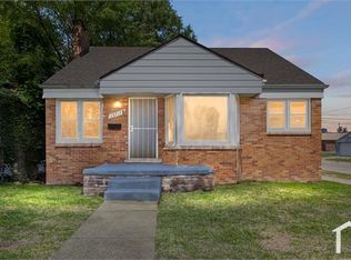 15717 Carlisle St, Detroit, MI 48205