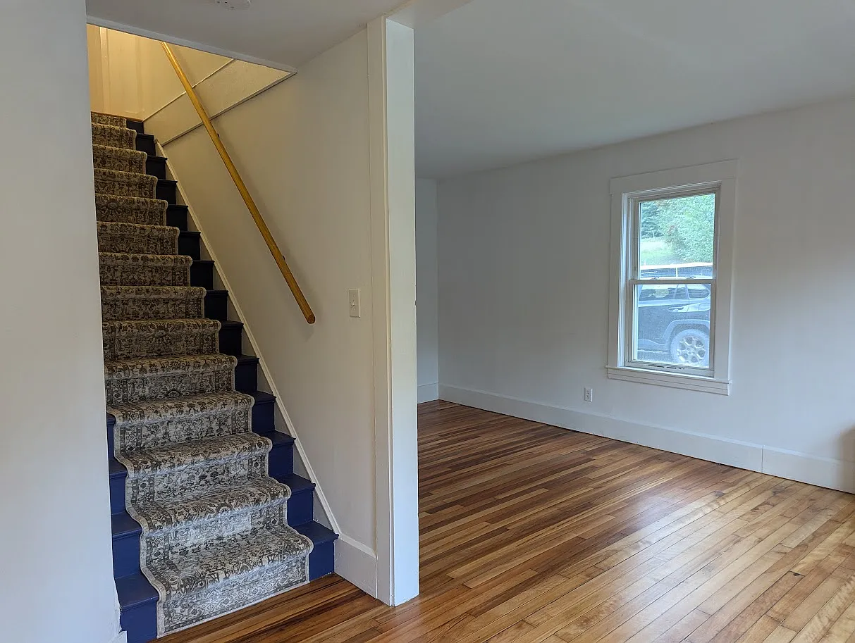 2 bed, 1000 sqft, $1,500 — Photo 3