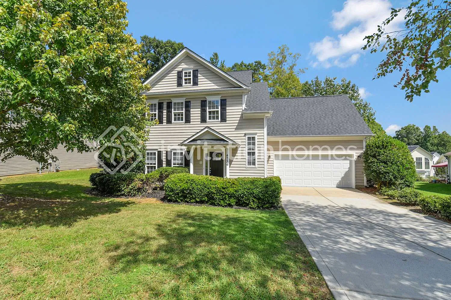 4736 Keeneland Ln Charlotte, NC 28216 — Photo 1