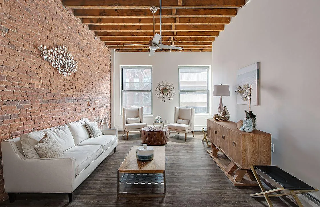 SilverBrick Lofts — Photo 1