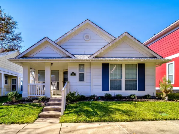1737 Spanish Moss Way, Aubrey, TX 76227