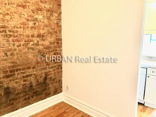 Rented by Urban Real Estate Inc | media 21