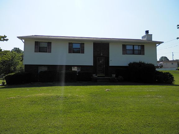 2nd image of 7016 NE Castalie Ln