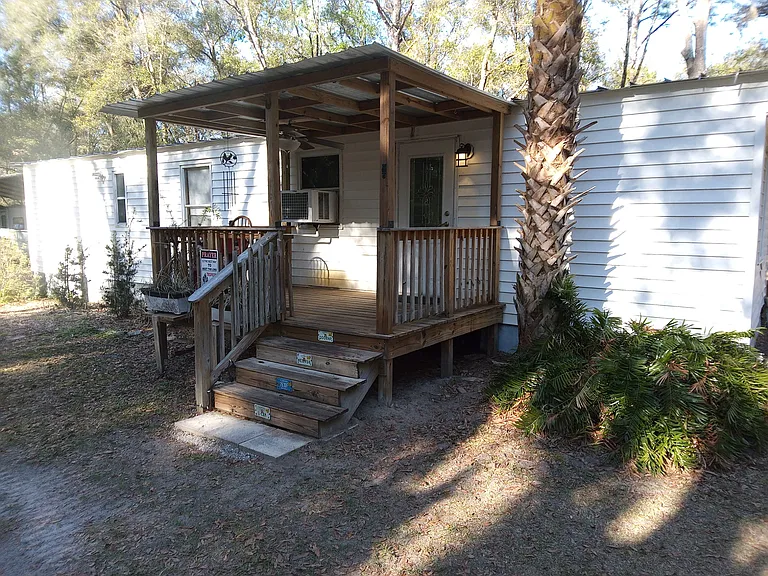 104 Garden Pl — Photo 3