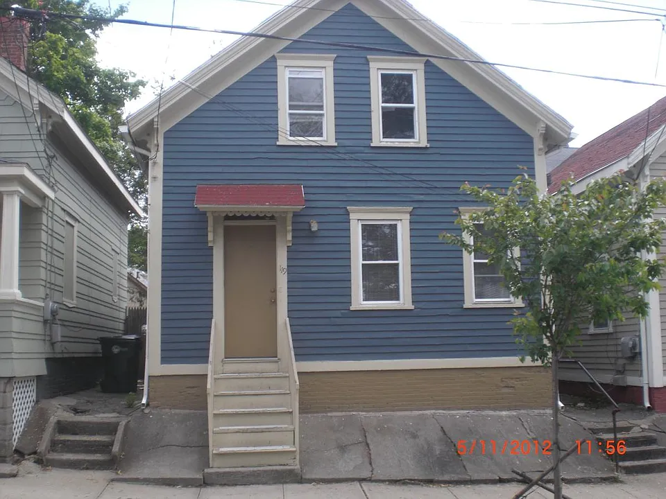 119 Bath St