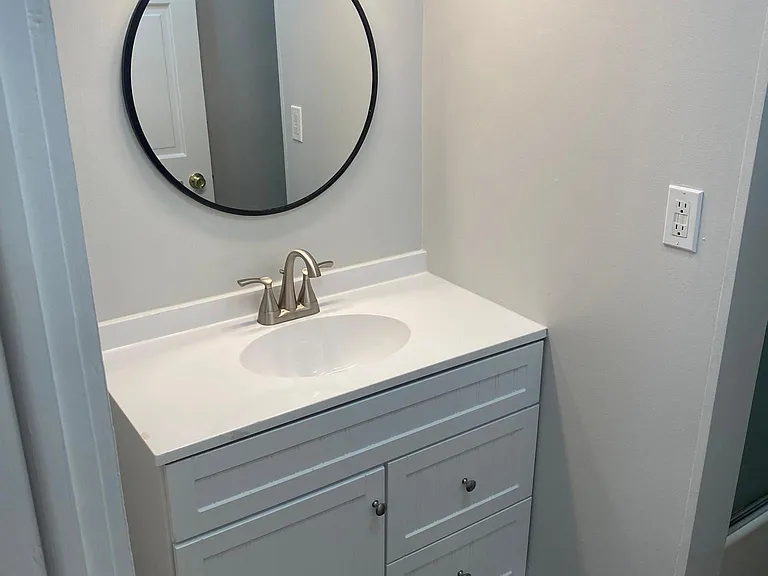 806 Jones St #2 — Photo 3